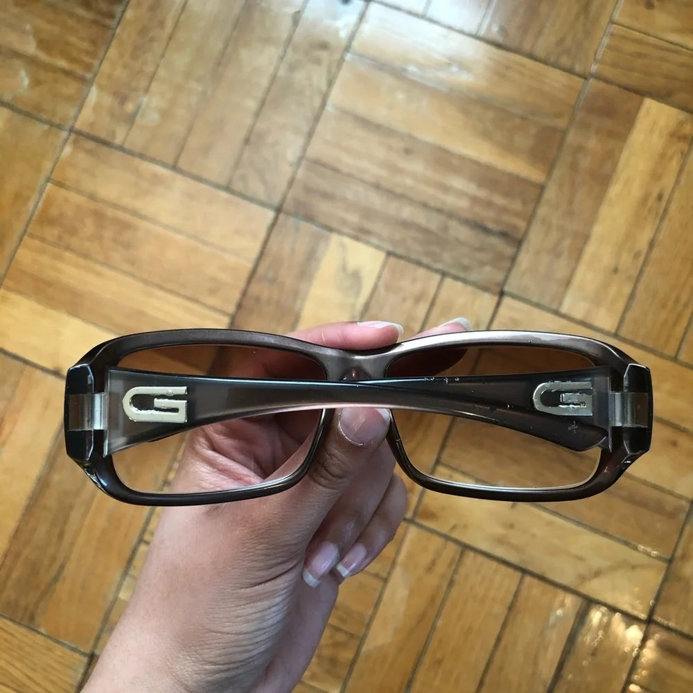 Gucci Sunglasses - Picture 12 of 17